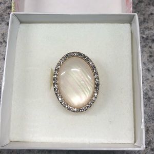 BNIB Premier Designs Oval ring